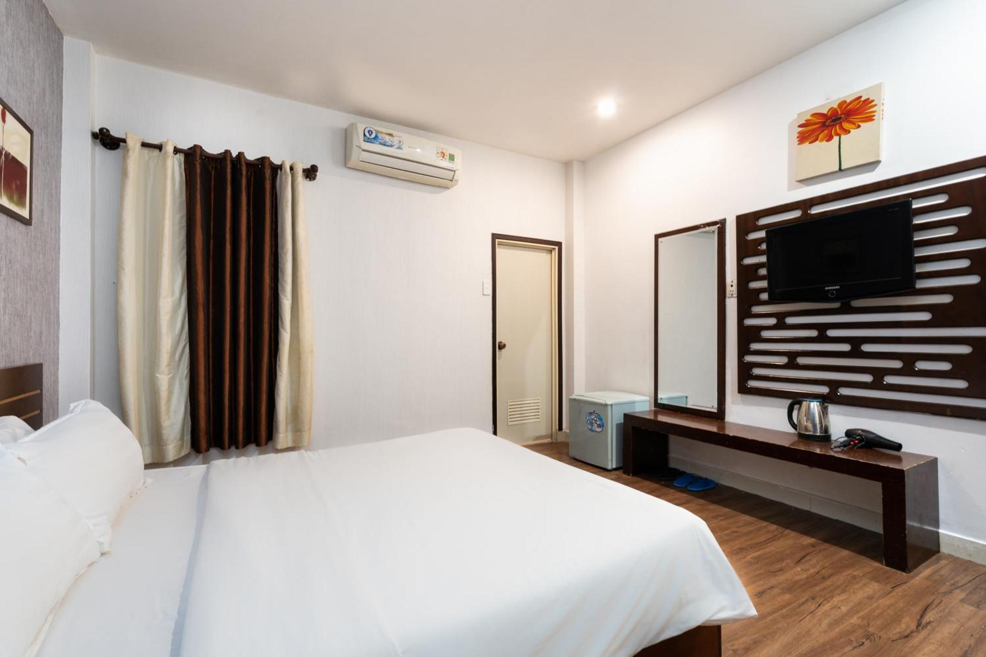Hotel Sen Sai Gon - Ben Thanh Market